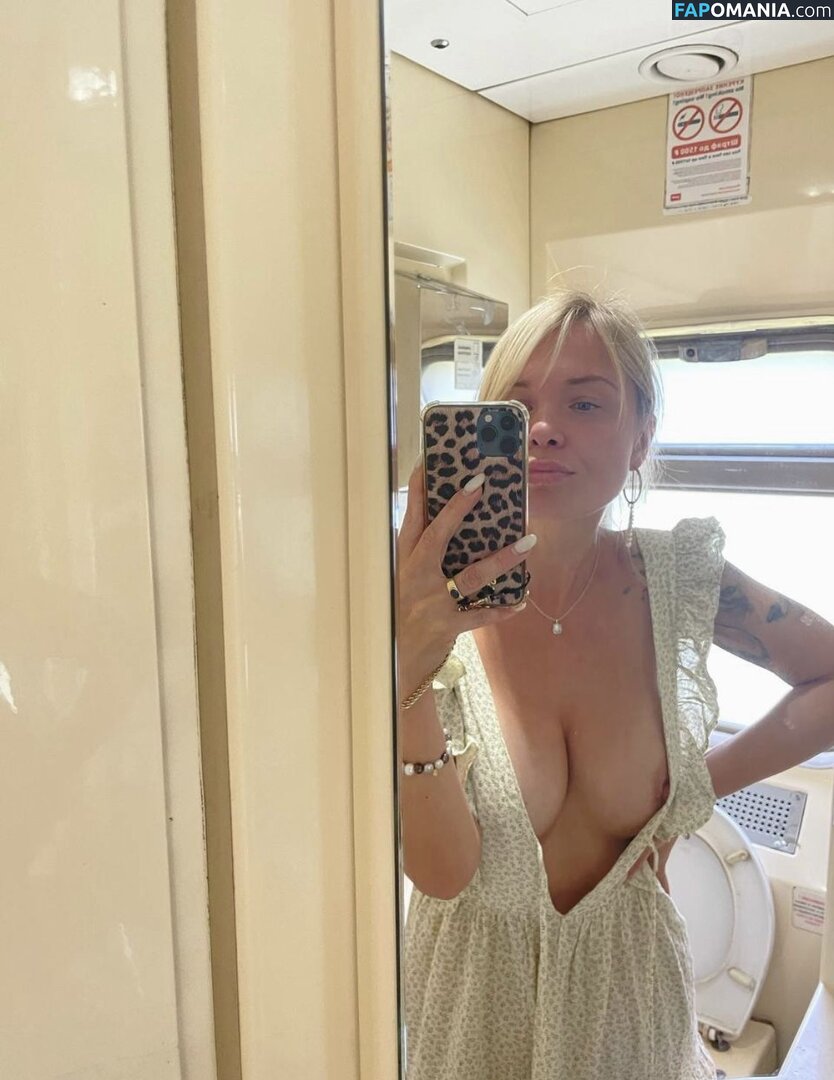 Tomskaya Lubov / l_tomskaia / tomskaya_lyubov_ Обнажённый OnlyFans  Утёкшее фото #17