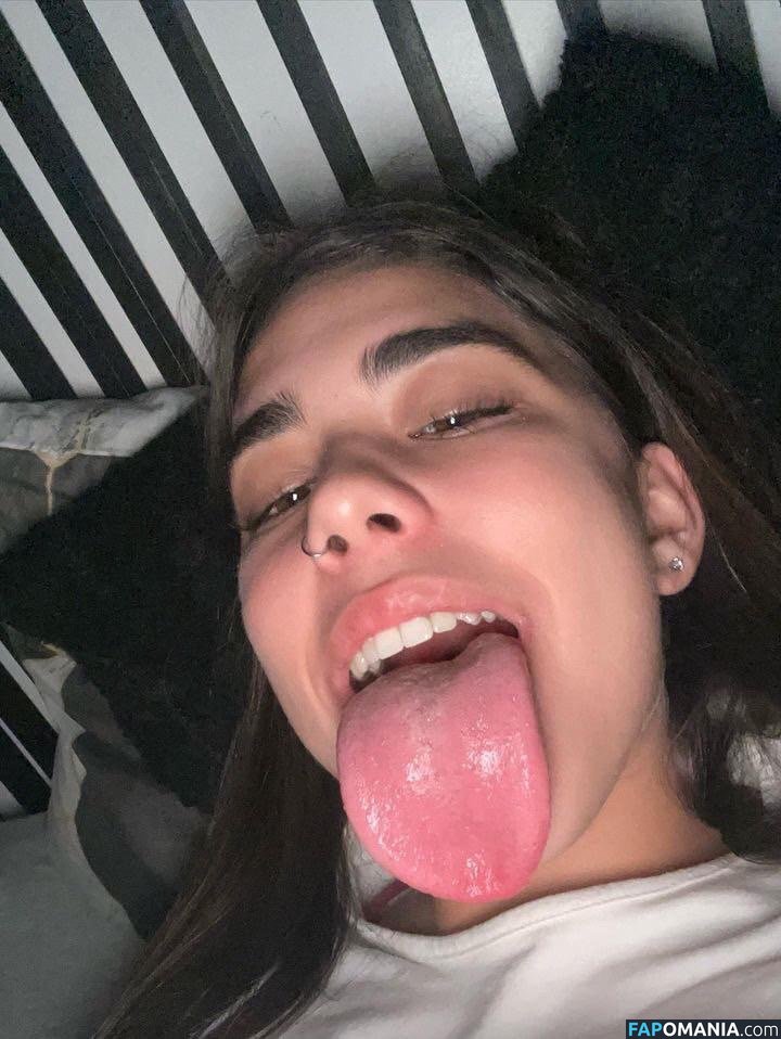 longuetongueegirl_ / noaablaancoo / u489105211 Обнажённый OnlyFans  Утёкшее фото #1
