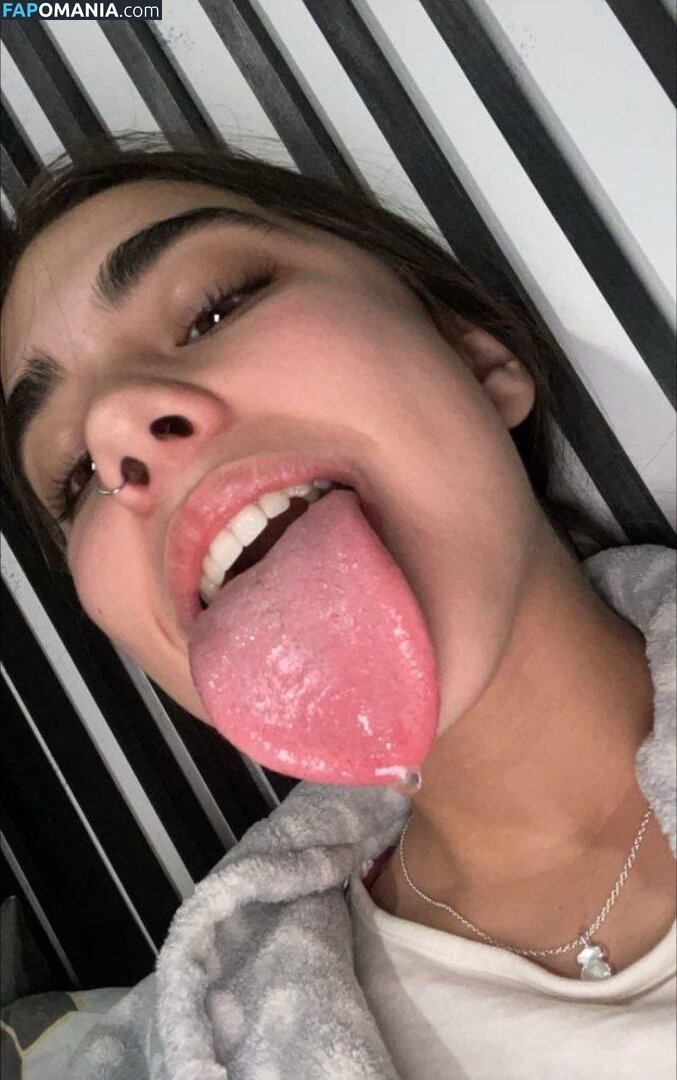 longuetongueegirl_ / noaablaancoo / u489105211 Обнажённый OnlyFans  Утёкшее фото #3