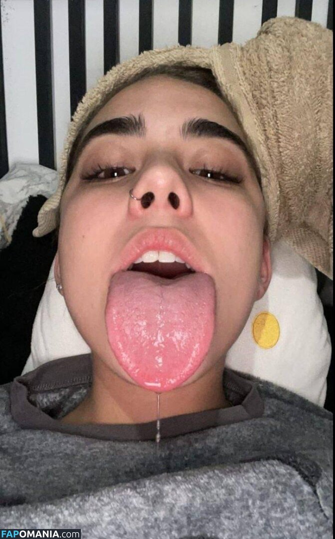 longuetongueegirl_ / noaablaancoo / u489105211 Обнажённый OnlyFans  Утёкшее фото #4