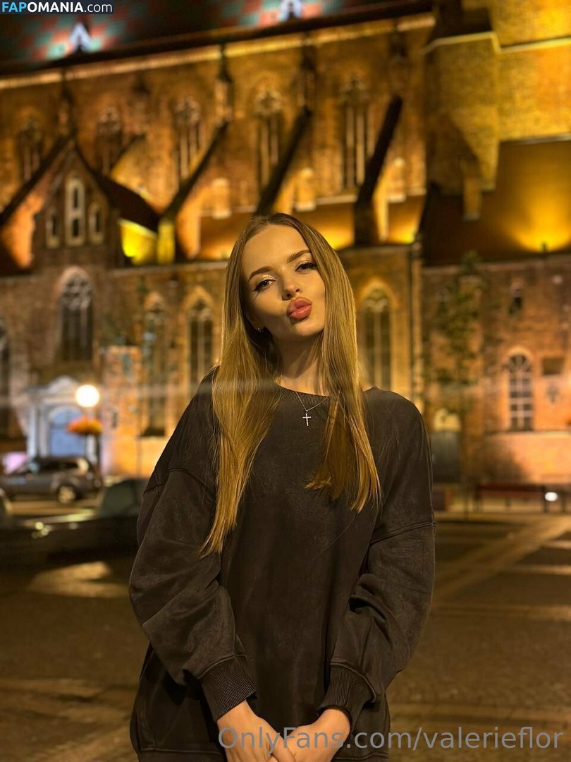 valerieflor / valerieflores Обнажённый OnlyFans  Утёкшее фото #56