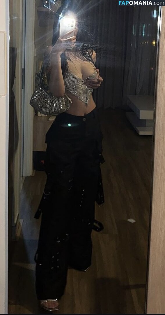 Khúc Thị Hương / Veronica Lucifer / akashi.yumi.3 / madamelucy / veronica_lucifer_ Обнажённый OnlyFans  Утёкшее фото #3