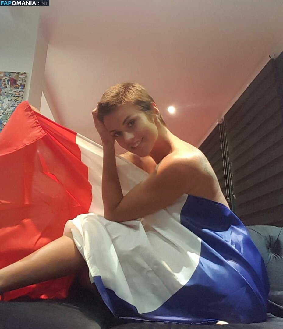 Vic Alouqua / vicalouquaoff / vicalouquaofficial / victoriafitfrance1 Обнажённый OnlyFans  Утёкшее фото #63