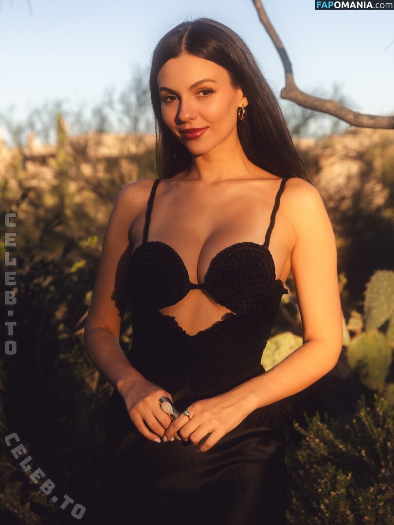 Victoria Justice / https: / victoriajustice Обнажённый OnlyFans  Утёкшее фото #79