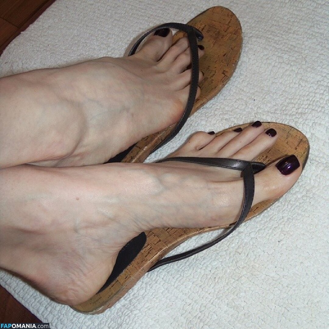 Violet's Toes (Violet's Perfect Feet Обнажённый OnlyFans  Утёкшее фото #20