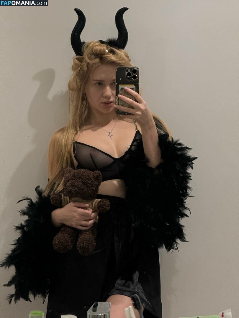 Vlada Dobryak / Vladababy / Vladaelfie Обнажённый OnlyFans  Утёкшее фото #322