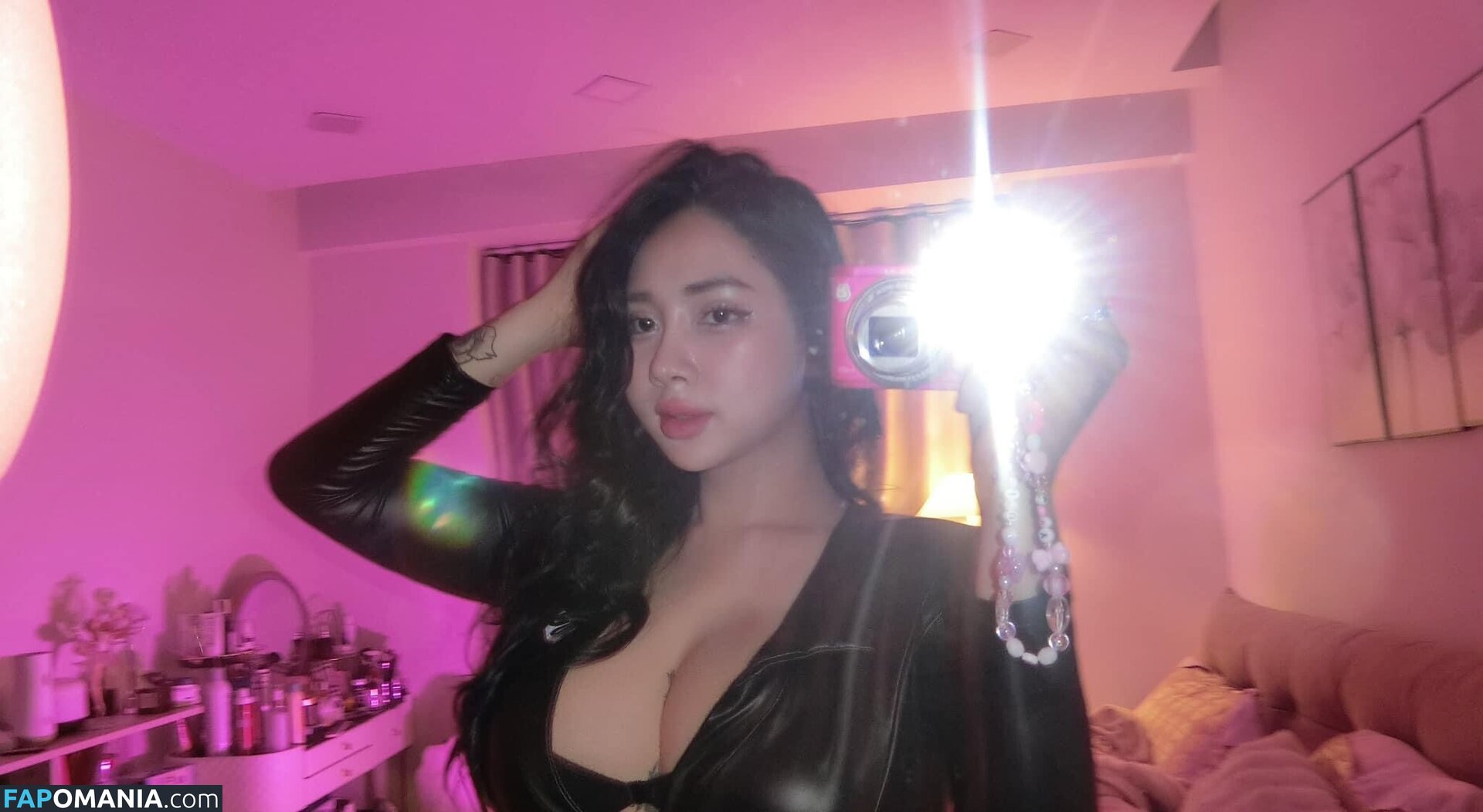 vynehellebore / vyvy.babieeeew / vyvybabiee Обнажённый OnlyFans  Утёкшее фото #2