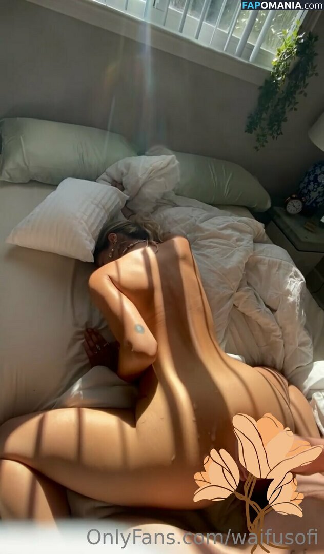 dosesofsof / waifusofi Обнажённый OnlyFans  Утёкшее фото #1