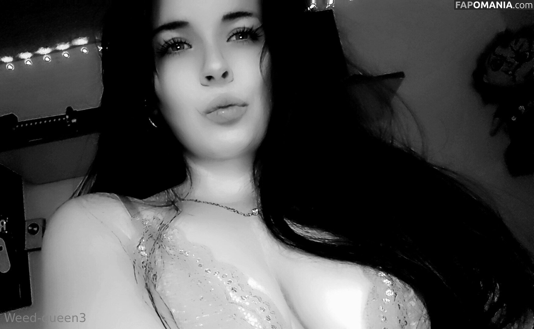weedqueen33 / weedqueenofficialpage Обнажённый OnlyFans  Утёкшее фото #11