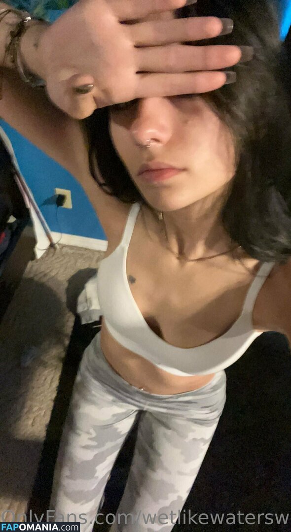 Acacia Gracelyn / The.better.acacia / acacia_gracelyn / wetlikewatersweetlike Обнажённый OnlyFans  Утёкшее фото #13