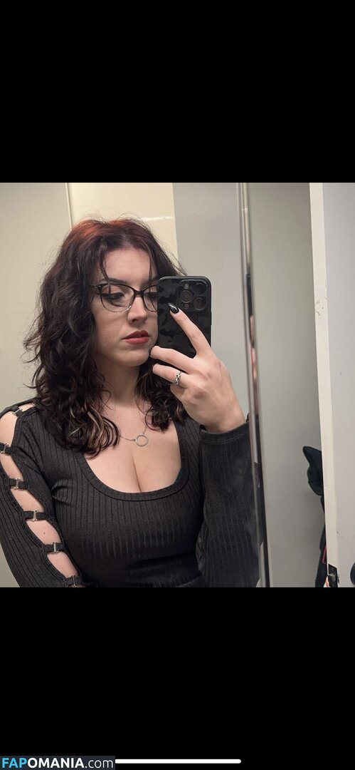 Wetsneakers / vstyle83 Обнажённый OnlyFans  Утёкшее фото #1