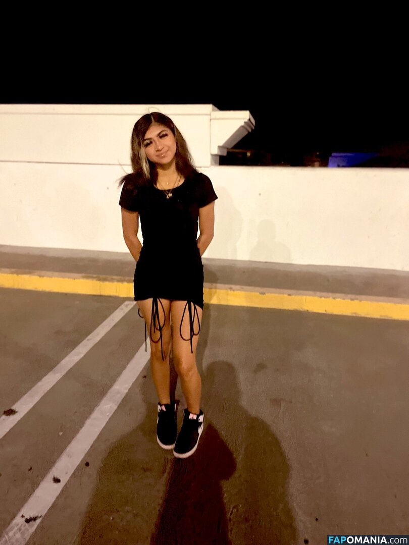 LisvedGarcia / https: / lizved._.47 / wetttassliz Обнажённый OnlyFans  Утёкшее фото #1