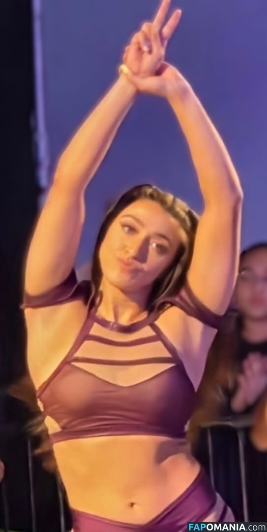 Madi Wrenkowski / Wren Sinclair / wrensinclairwwe Обнажённый OnlyFans  Утёкшее фото #1