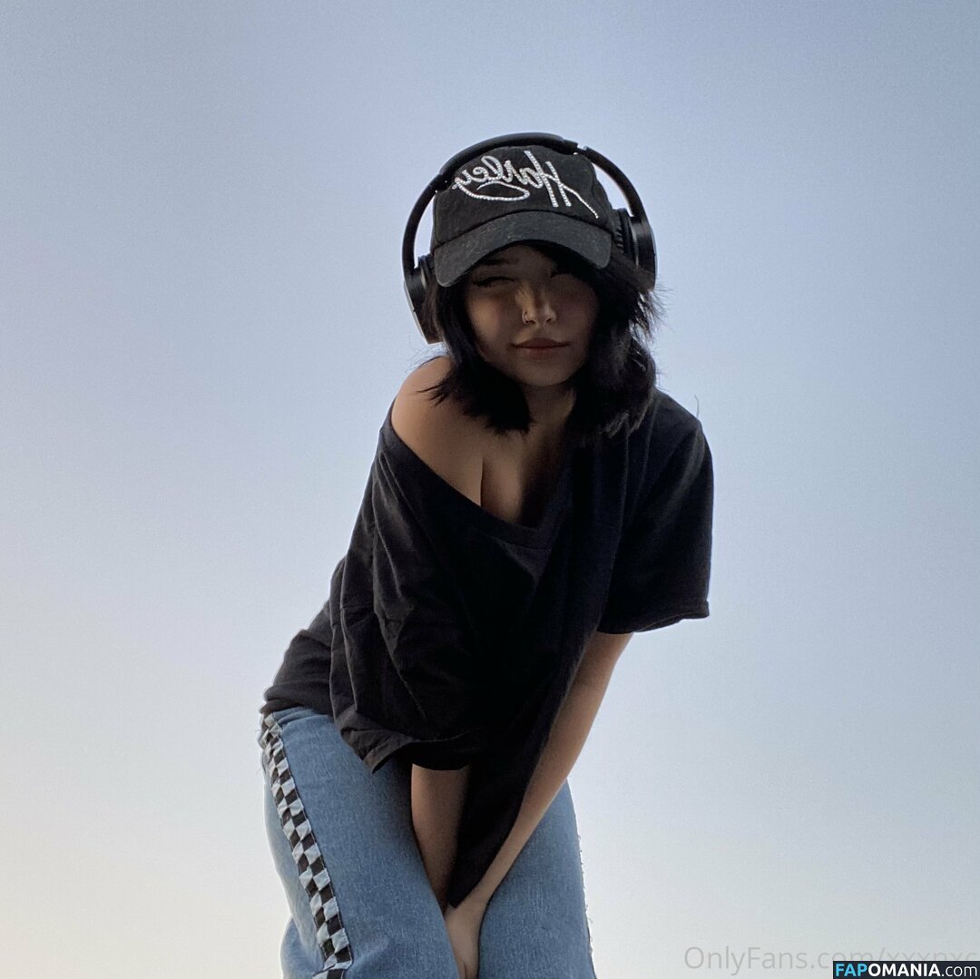 nikki / starbits27 / wtsdafuzz / xxxnxc Обнажённый OnlyFans  Утёкшее фото #661