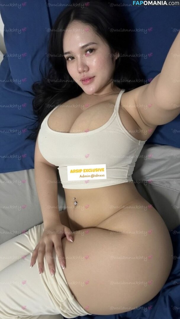 fitriwln / https: / wulannukhty / xxbbywlnn Обнажённый OnlyFans  Утёкшее фото #1