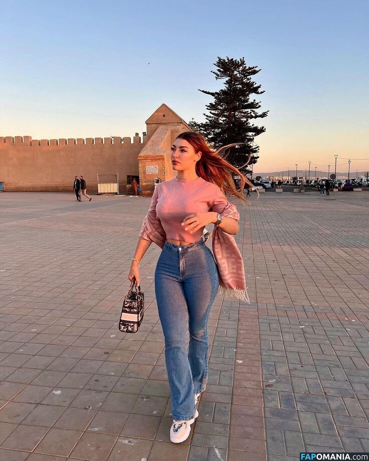xan_oumaimaa1 / xanoumaima Обнажённый OnlyFans  Утёкшее фото #2