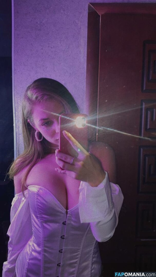 yaaadashulya / yaadashulya Обнажённый OnlyFans  Утёкшее фото #35