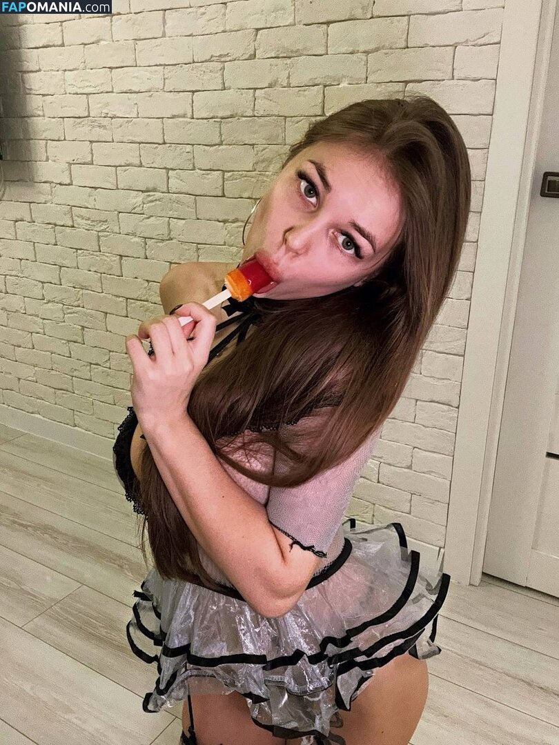 yaaadashulya / yaadashulya Обнажённый OnlyFans  Утёкшее фото #91