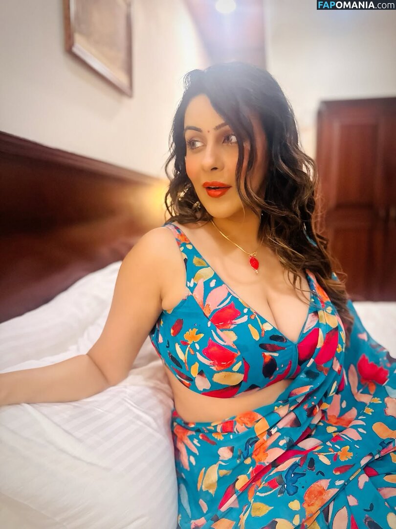 Yamini Malhotra / https: / yamini.malhotra Обнажённый OnlyFans  Утёкшее фото #1