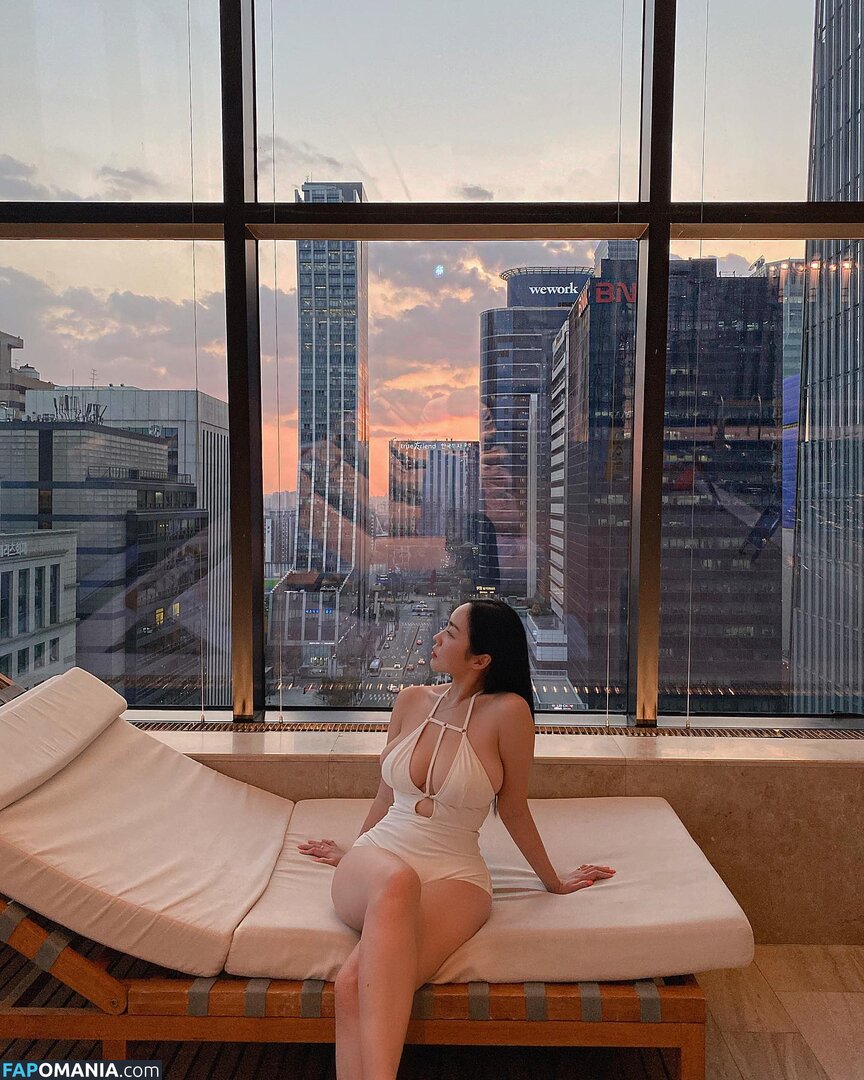 Yumin Lee / kingvivianelee Обнажённый OnlyFans  Утёкшее фото #12