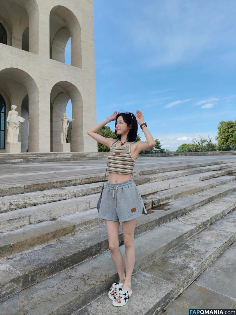 _Yuqi_ / https: / yuqisong.923 / yuqisun Обнажённый OnlyFans  Утёкшее фото #64