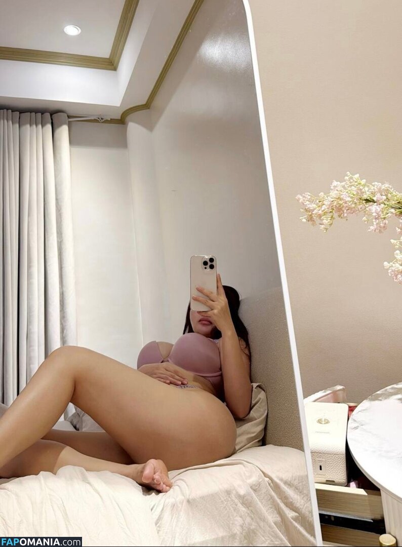 Yvonne Jane Lmio / _myvonnieta / https: / loveyvonneee / myvionneta / myvonnieta / yvonne69 Обнажённый OnlyFans  Утёкшее фото #10