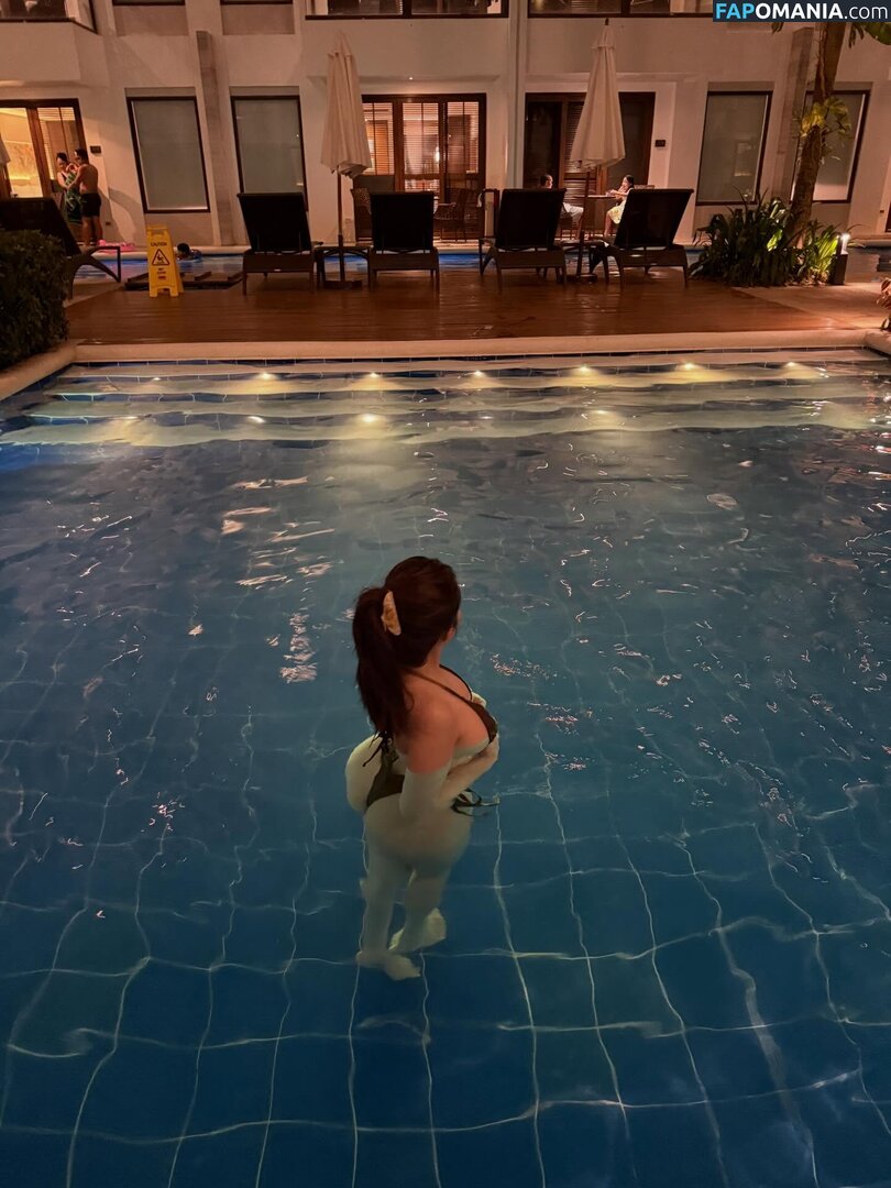 Yvonne Jane Lmio / _myvonnieta / https: / loveyvonneee / myvionneta / myvonnieta / yvonne69 Обнажённый OnlyFans  Утёкшее фото #27