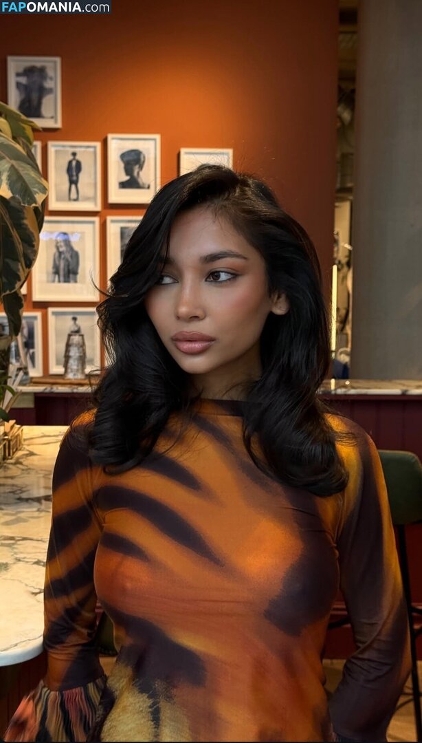 Zaina Sarah / zaina.sarah Обнажённый OnlyFans  Утёкшее фото #3