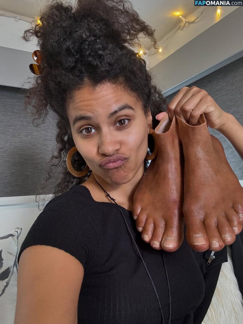Zazie Beetz / zaziebeetz Обнажённый OnlyFans  Утёкшее фото #9