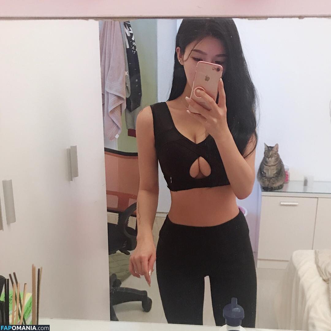 https: / zeng.zzzz Обнажённый OnlyFans  Утёкшее фото #11