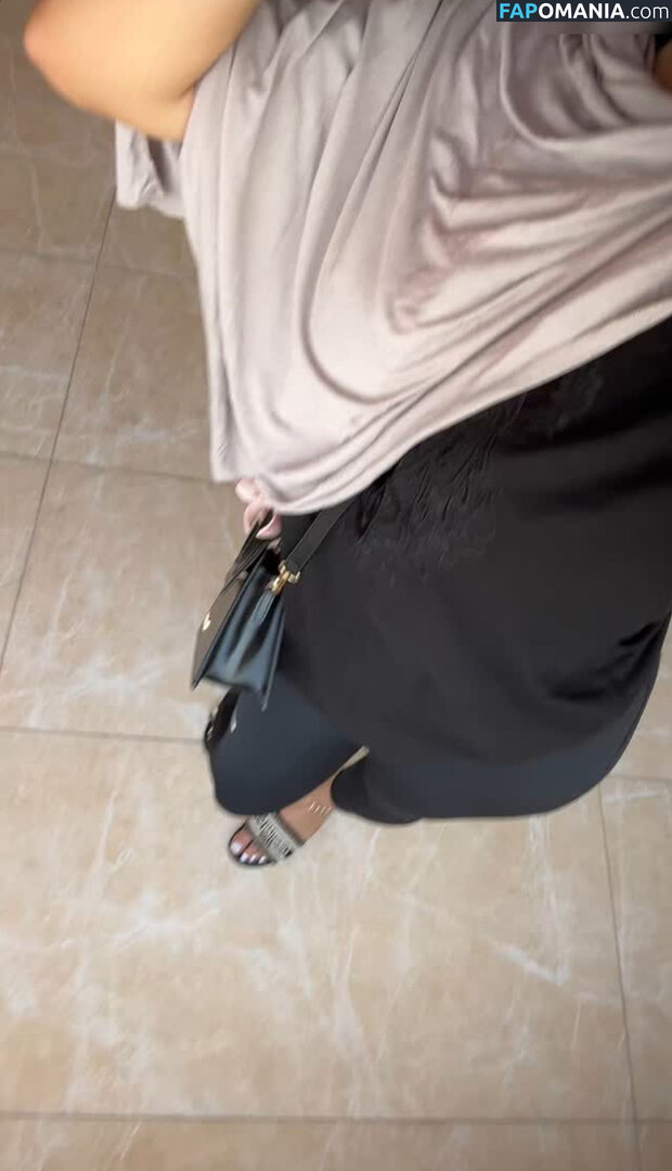 Zeynohijabi Обнажённый OnlyFans  Утёкшее фото #3