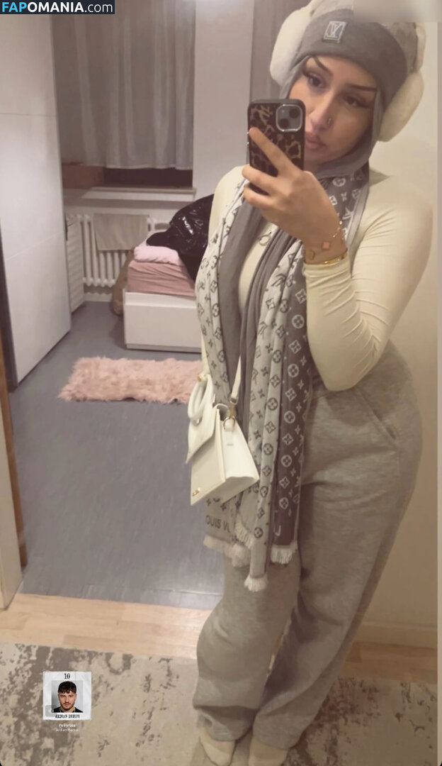 Zeynohijabi Обнажённый OnlyFans  Утёкшее фото #8