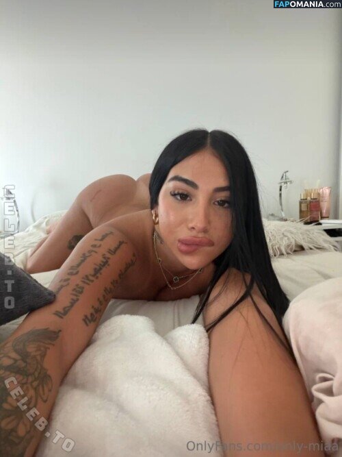 Zoefernanddez / miakeller / zoefernanddezz Обнажённый OnlyFans  Утёкшее фото #18