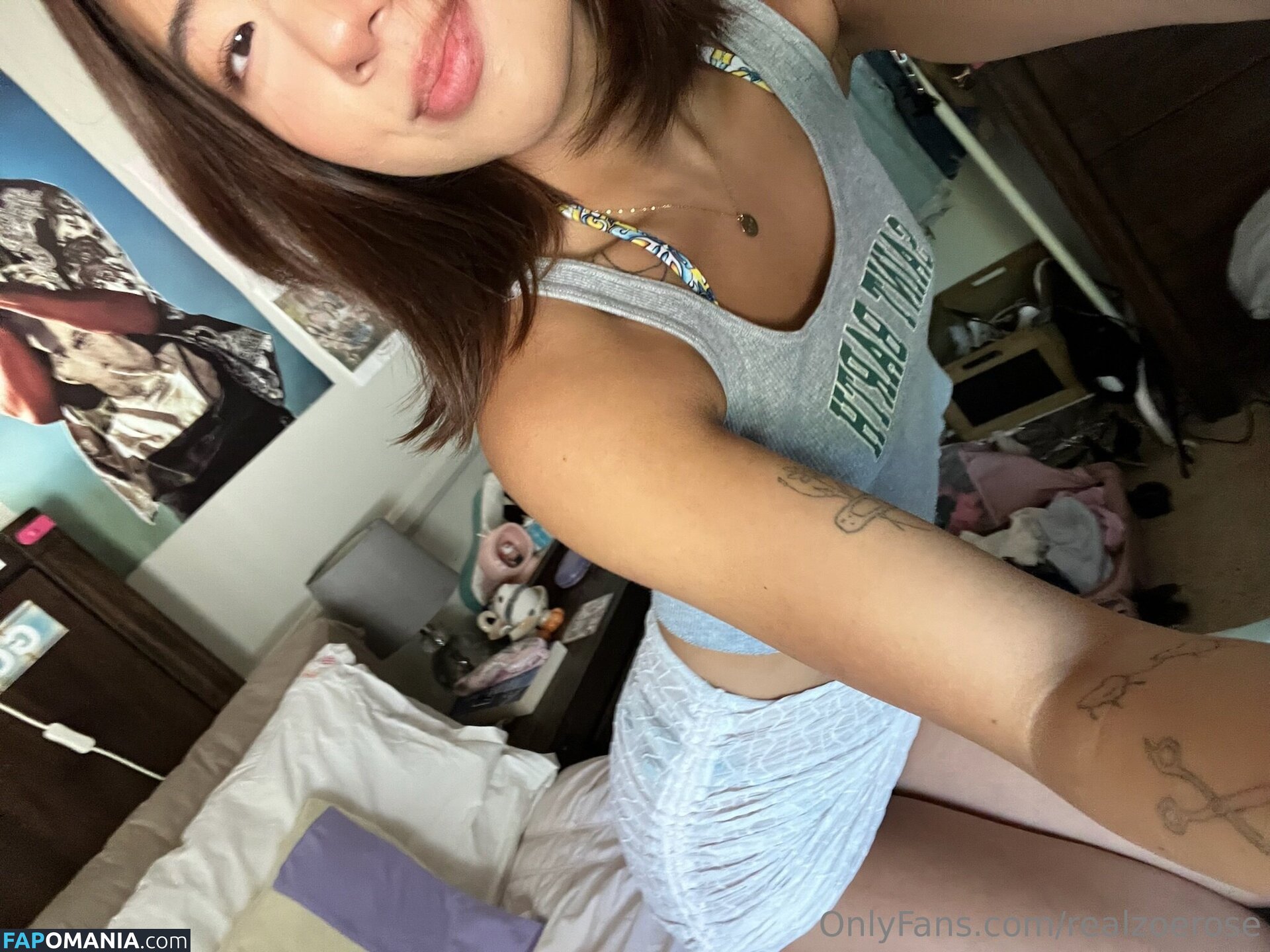 realzoerose / zoeroseee Обнажённый OnlyFans  Утёкшее фото #3