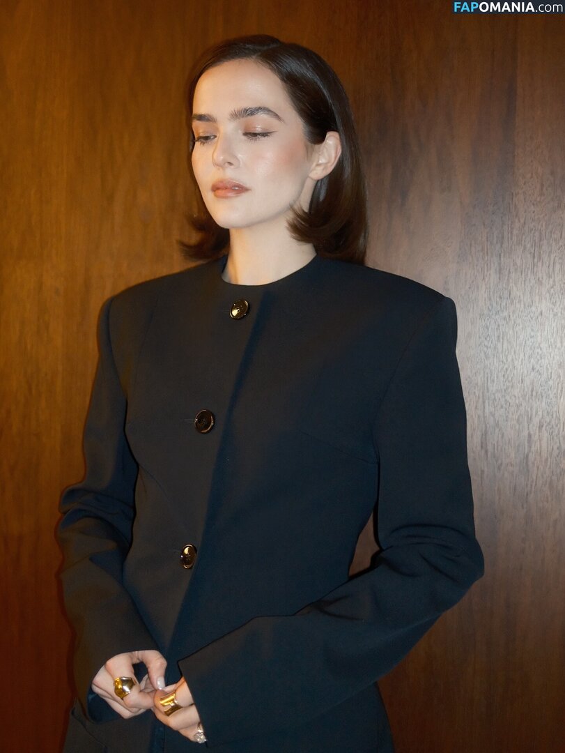 Zoey Deutch / zoeydeutch Обнажённый OnlyFans  Утёкшее фото #356