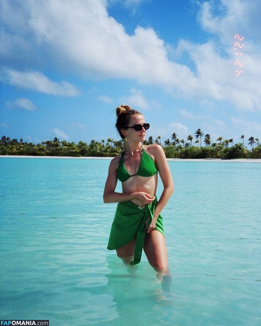 Zoey Deutch / zoeydeutch Обнажённый OnlyFans  Утёкшее фото #377
