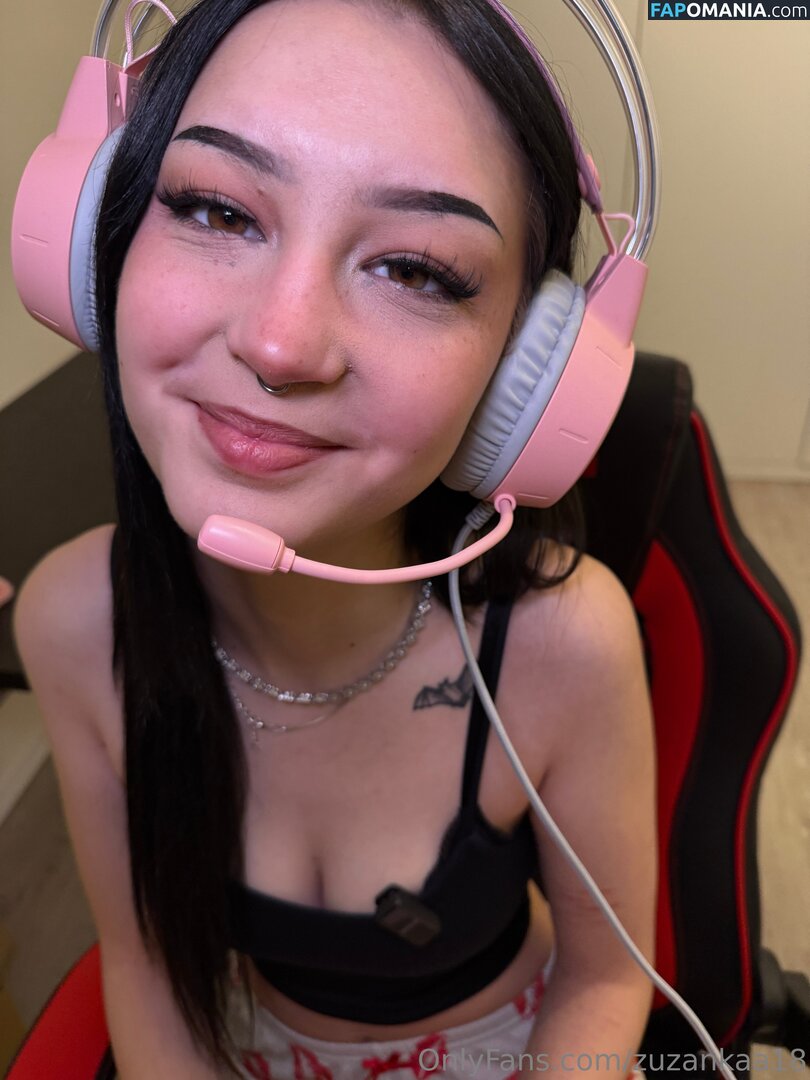 Zuzinkaa / zuz.ankaa.aa / zuzankaa18 Обнажённый OnlyFans  Утёкшее фото #9